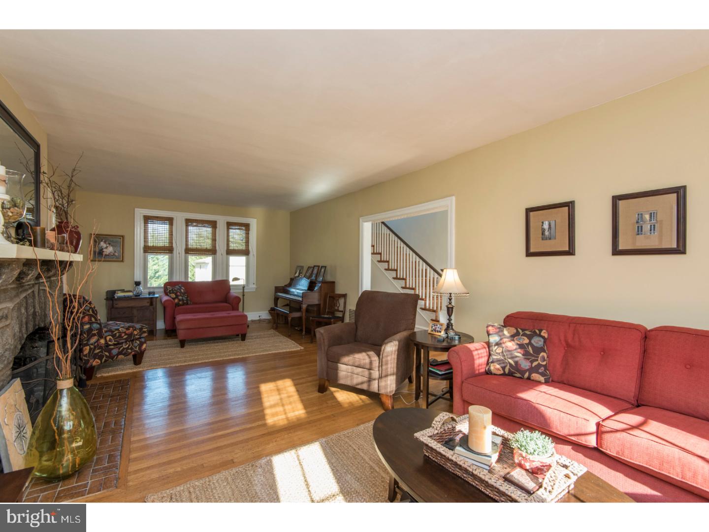 230 North Rolling Road Springfield, PA 19064 - Photo 7 of 25 Living Room