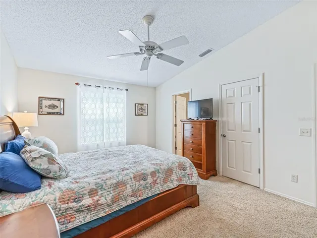 $2,400 | 1322 Hollyberry Place, The Villages, FL 32162