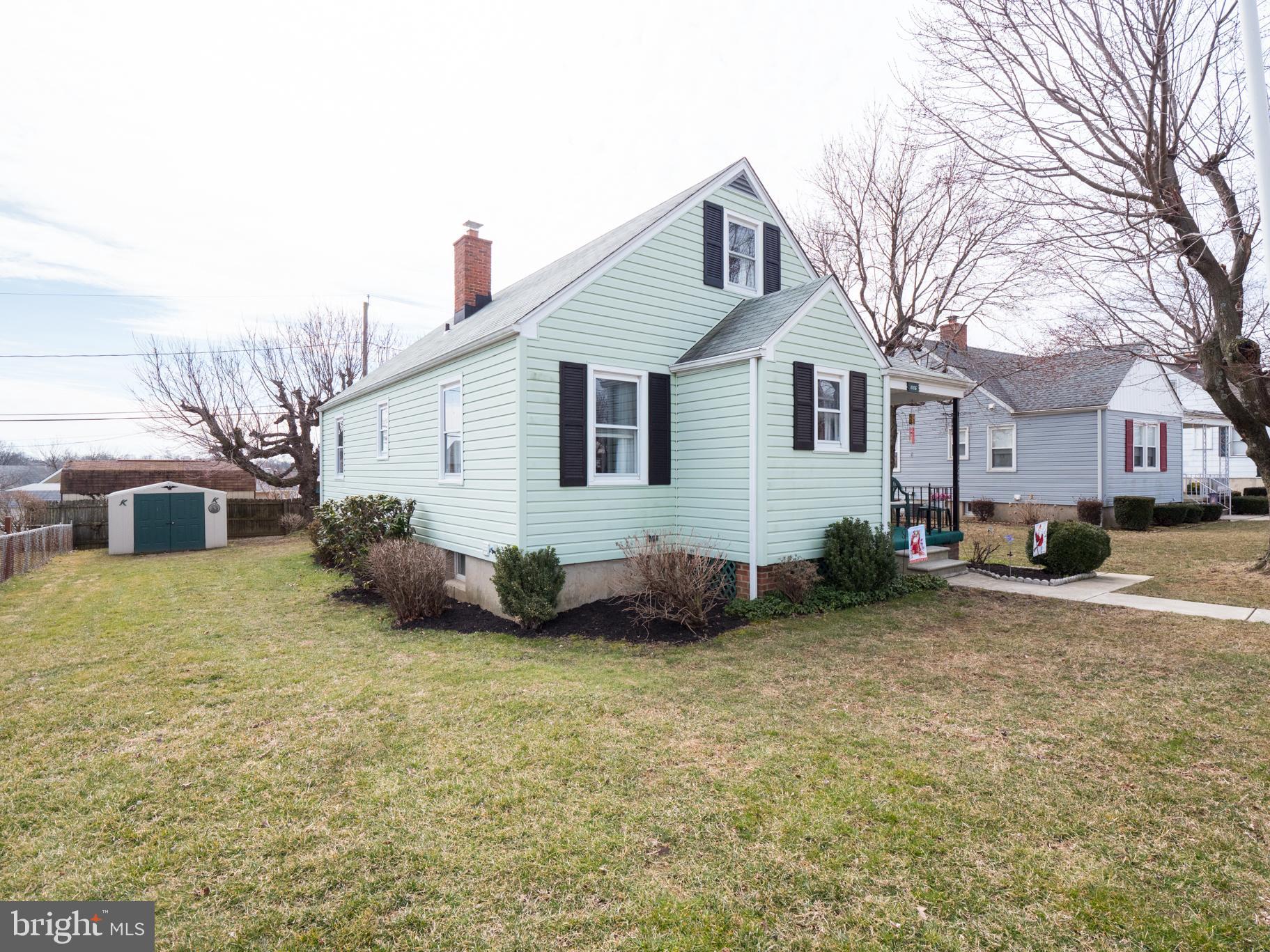 1805 Forrest Road Baltimore, MD 21234 - Photo 2 of 40