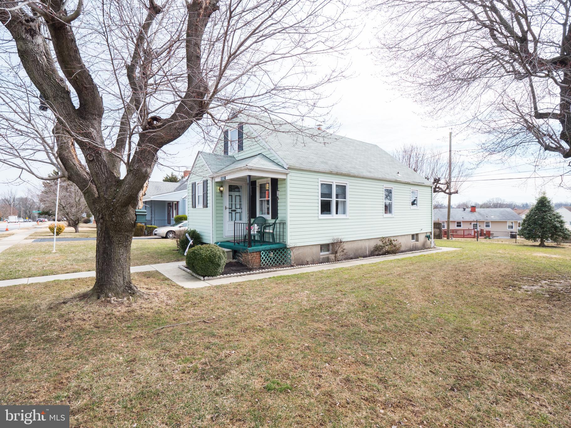 1805 Forrest Road Baltimore, MD 21234 - Photo 3 of 40