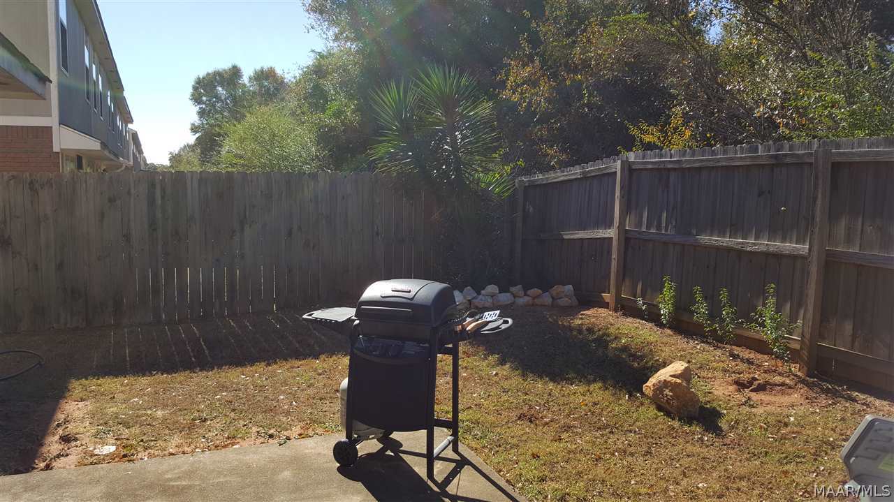 105 South Spring View Drive Enterprise, AL 36330 - Photo 20 of 22 Backyard