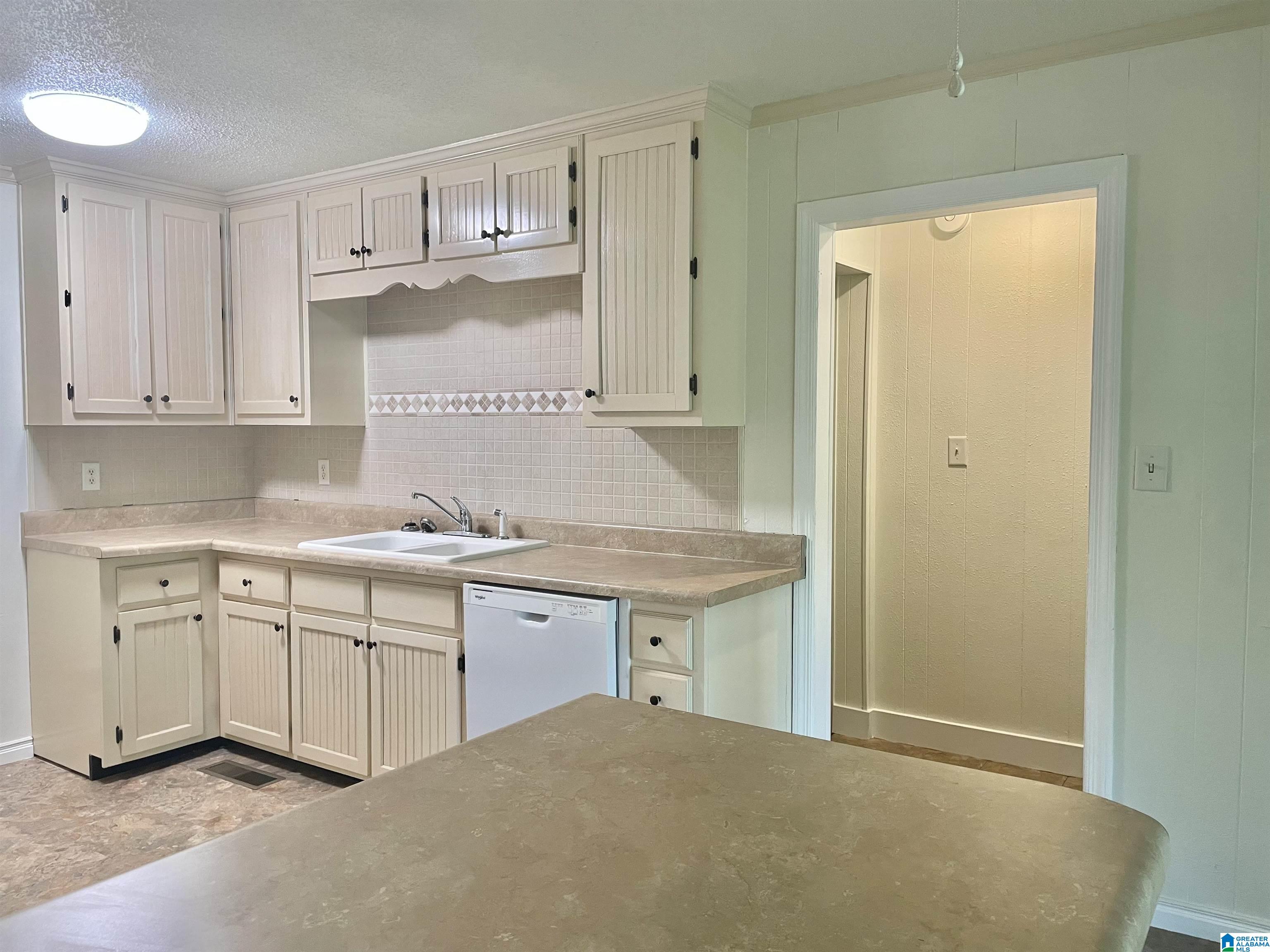 658 Odum Road Gardendale, AL 35071 - Photo 8 of 33