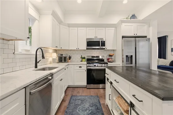 $650,000 | 269 Bellman Avenue, Warwick, RI 02889