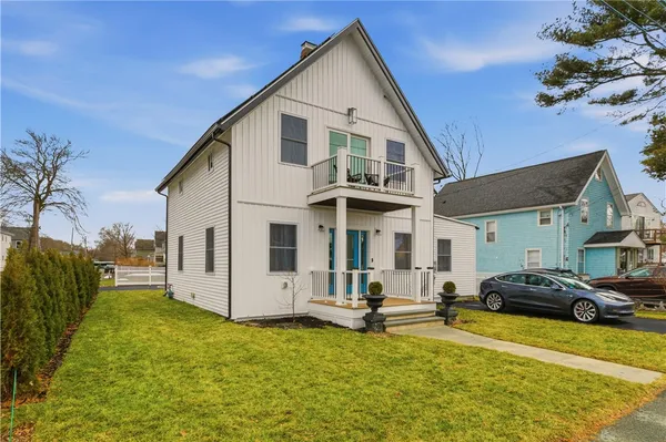 $650,000 | 269 Bellman Avenue, Warwick, RI 02889