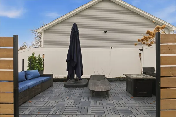 $650,000 | 269 Bellman Avenue, Warwick, RI 02889