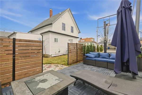 $650,000 | 269 Bellman Avenue, Warwick, RI 02889