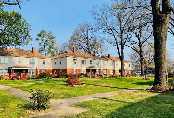 $68,500 | 3001 Walnut Grove Road, Unit 4, Memphis, TN 38111