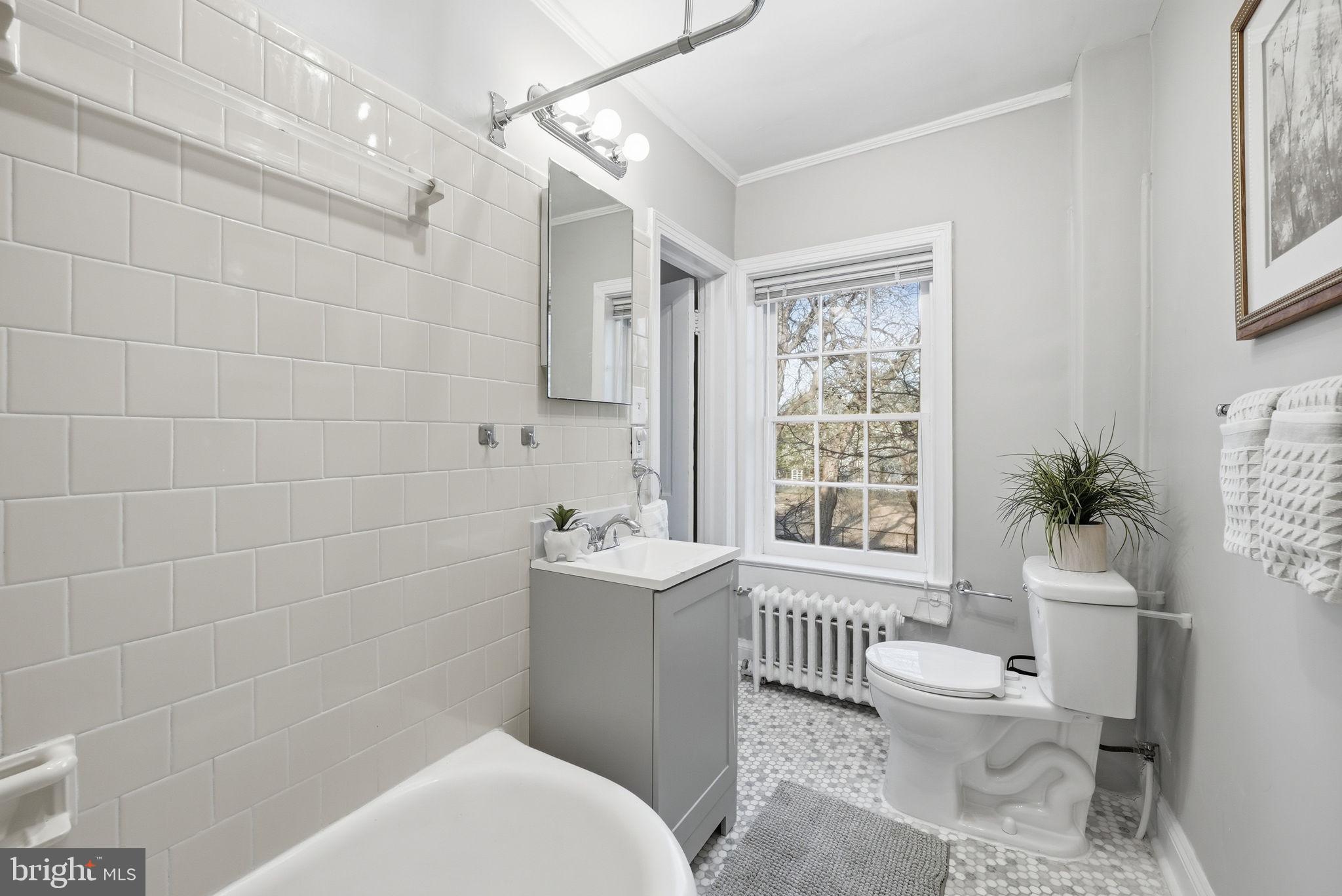 1544 34th Street Northwest Washington, DC 20007 - Photo 19 of 26 Bathroom