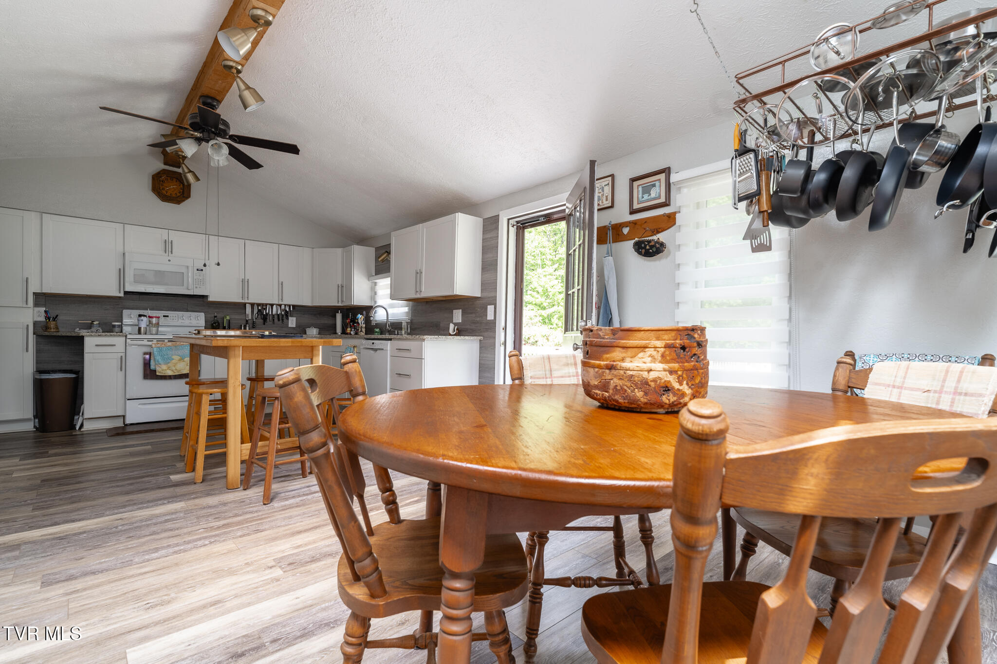 9266 Forest Road Coeburn, VA 24230 - Photo 10 of 34 9266 Forest Rd-6383-HDR