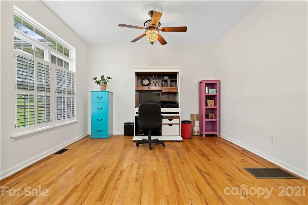 8303 Pine Lake Road Denver, NC 28037 - Photo 11 of 41 Gallery Image 11