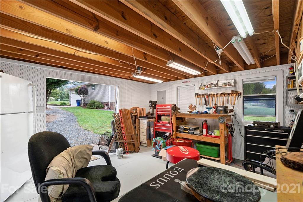8303 Pine Lake Road Denver, NC 28037 - Photo 29 of 41 Gallery Image 29