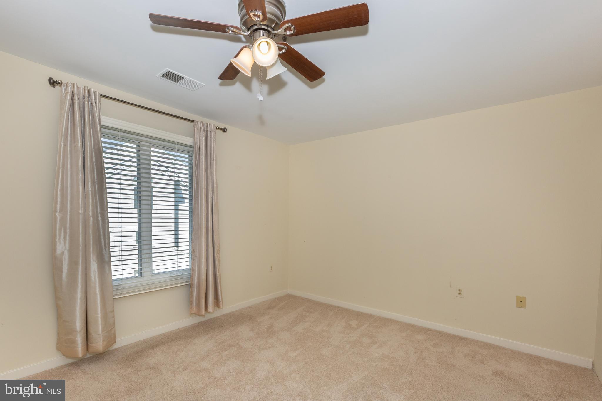 345 Pleasanton Road, Unit A23 Westminster, MD 21157 - Photo 20 of 29 Primary Bedroom
