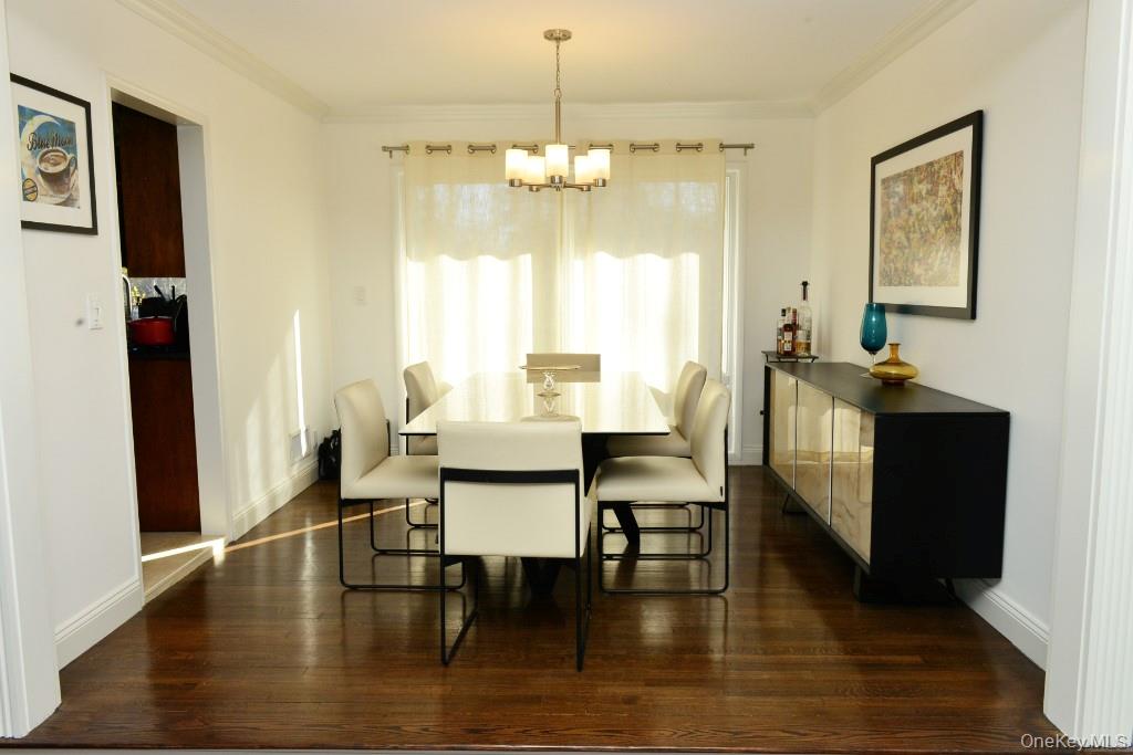 69 Wingate Road Yonkers, NY 10705 - Photo 20 of 40 Dining area