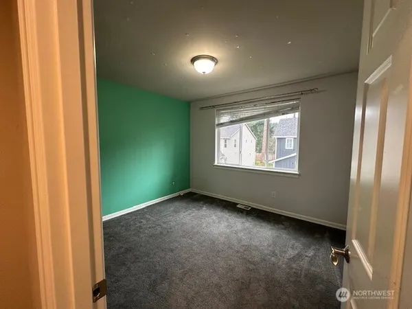 $4,500 | 9927 187th Court Northeast, Redmond, WA 98052