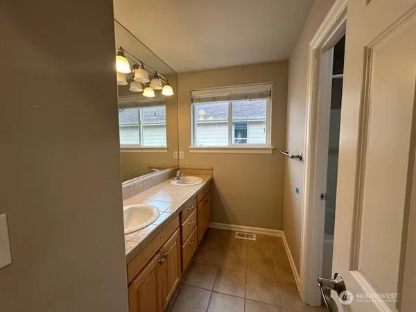 $4,500 | 9927 187th Court Northeast, Redmond, WA 98052