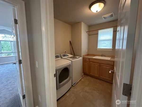 $4,500 | 9927 187th Court Northeast, Redmond, WA 98052