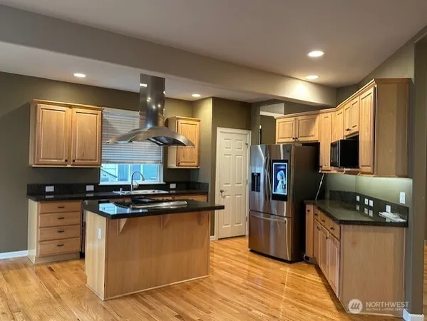 $4,500 | 9927 187th Court Northeast, Redmond, WA 98052