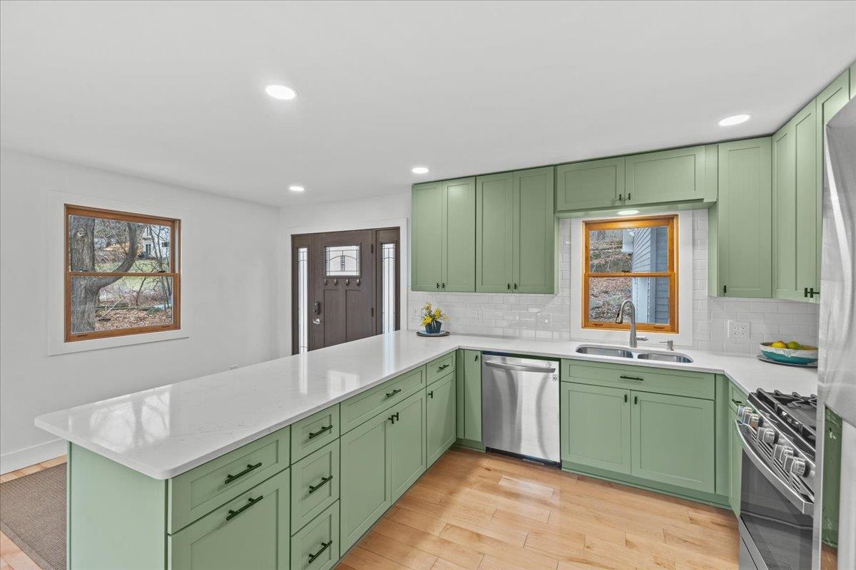 5124 St George Road Williston, VT 05495 - Photo 24 of 46