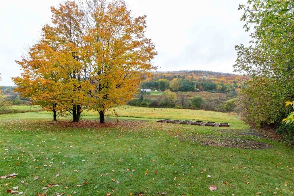 5124 St George Road Williston, VT 05495 - Photo 3 of 46