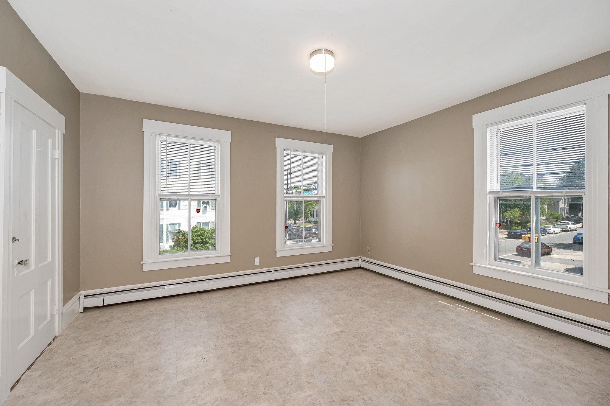 247 Spruce Street, Unit 2 Manchester, NH 03103 - Photo 12 of 26