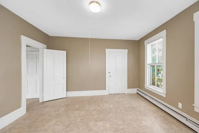 $2,125 | 247 Spruce Street, Unit 2, Manchester, NH 03103