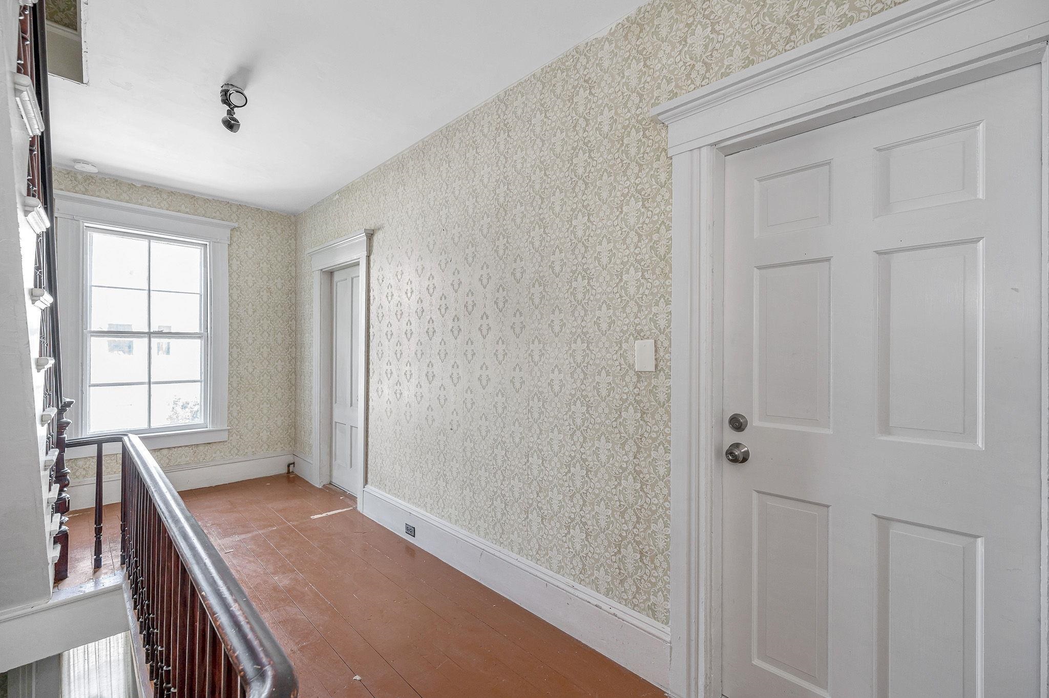 247 Spruce Street, Unit 2 Manchester, NH 03103 - Photo 2 of 26