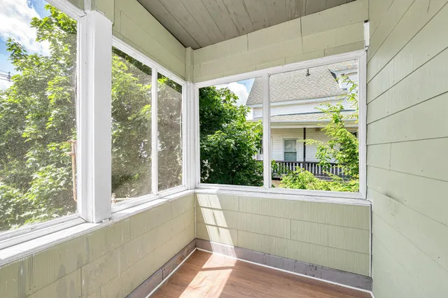 $2,125 | 247 Spruce Street, Unit 2, Manchester, NH 03103