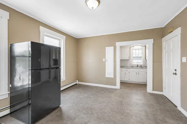 $2,125 | 247 Spruce Street, Unit 2, Manchester, NH 03103