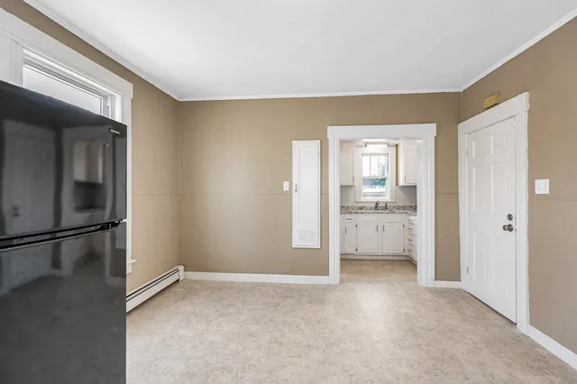 $2,125 | 247 Spruce Street, Unit 2, Manchester, NH 03103