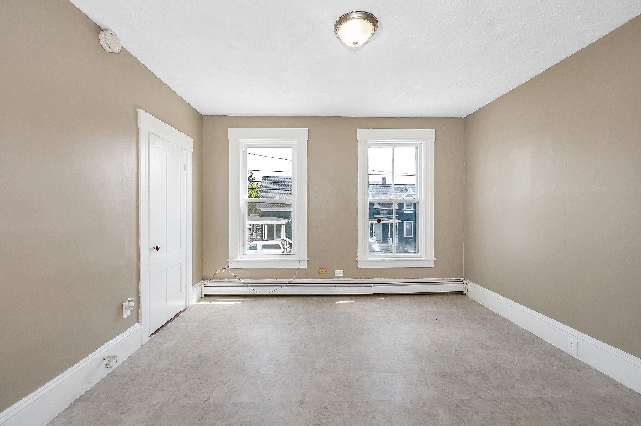 247 Spruce Street, Unit 2 Manchester, NH 03103 - Photo 9 of 26