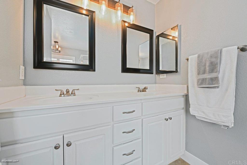 33679 Abbey Road Temecula, CA 92592 - Photo 12 of 22