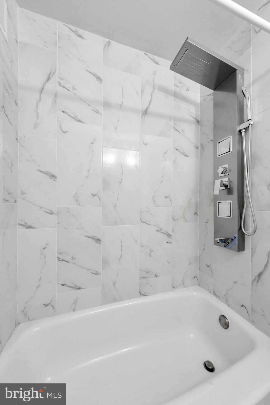 2620 Sperry Street Philadelphia, PA 19152 - Photo 11 of 19
