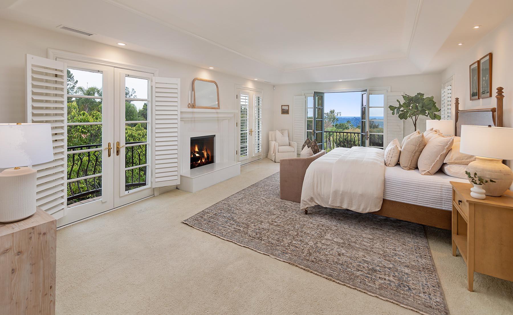 2220 Santiago Road Santa Barbara, CA 93103 - Photo 13 of 32 Primary Bedroom