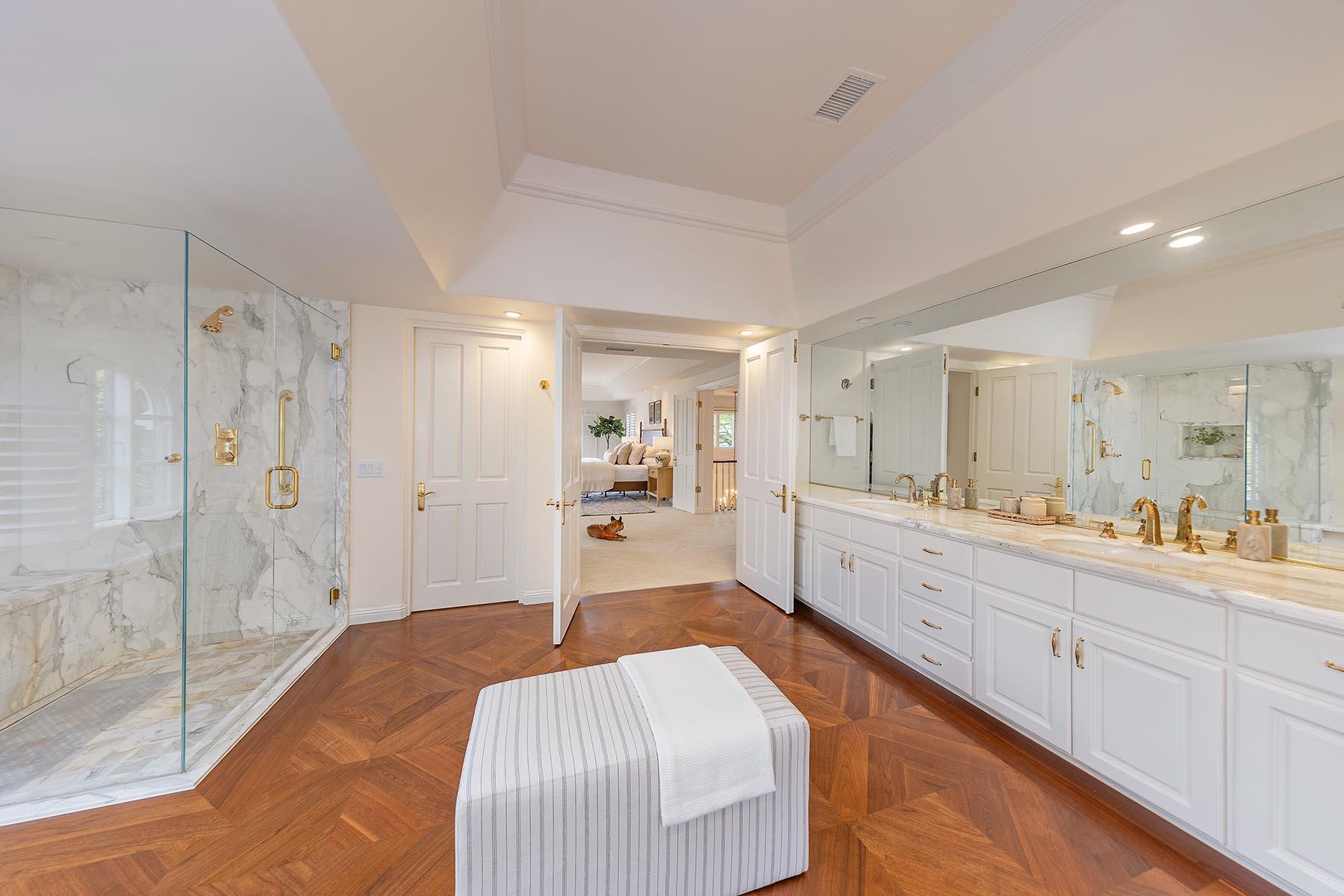 2220 Santiago Road Santa Barbara, CA 93103 - Photo 14 of 32 Primary Bathroom