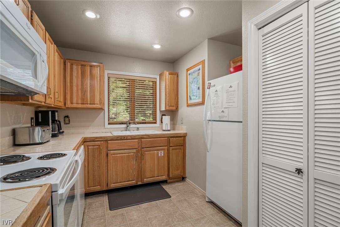 931 Incline Way, Unit 251 Incline Village, NV 89451 - Photo 8 of 23 Gallery Image 8