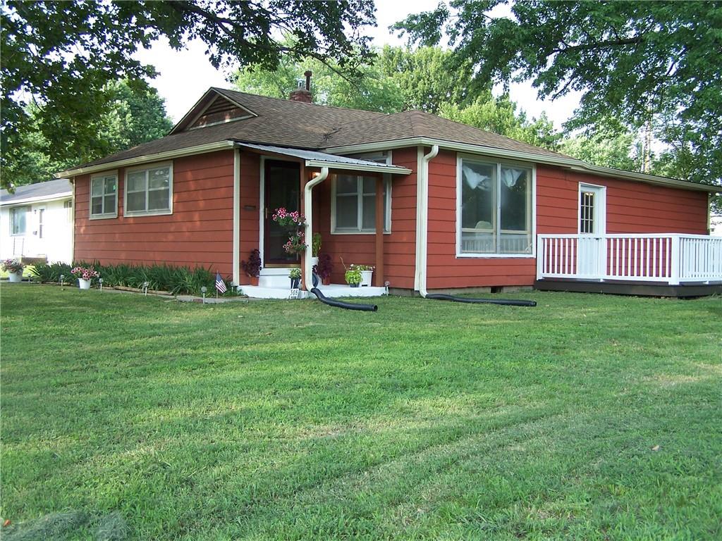 308 South 17th Street Independence, KS 67301 - Photo 2 of 28