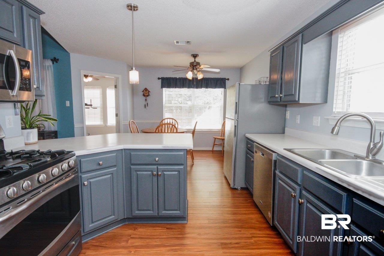 28510 Canterbury Road Daphne, AL 36526 - Photo 7 of 33