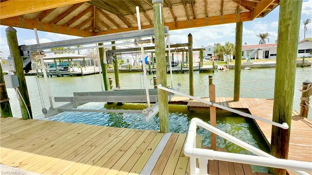 a vase of flowers sitting on a table