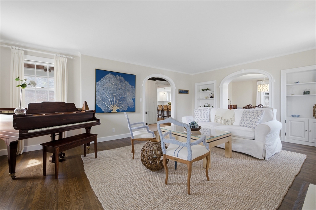 5 Coolidge Road Marblehead, MA 01945 - Photo 4 of 26