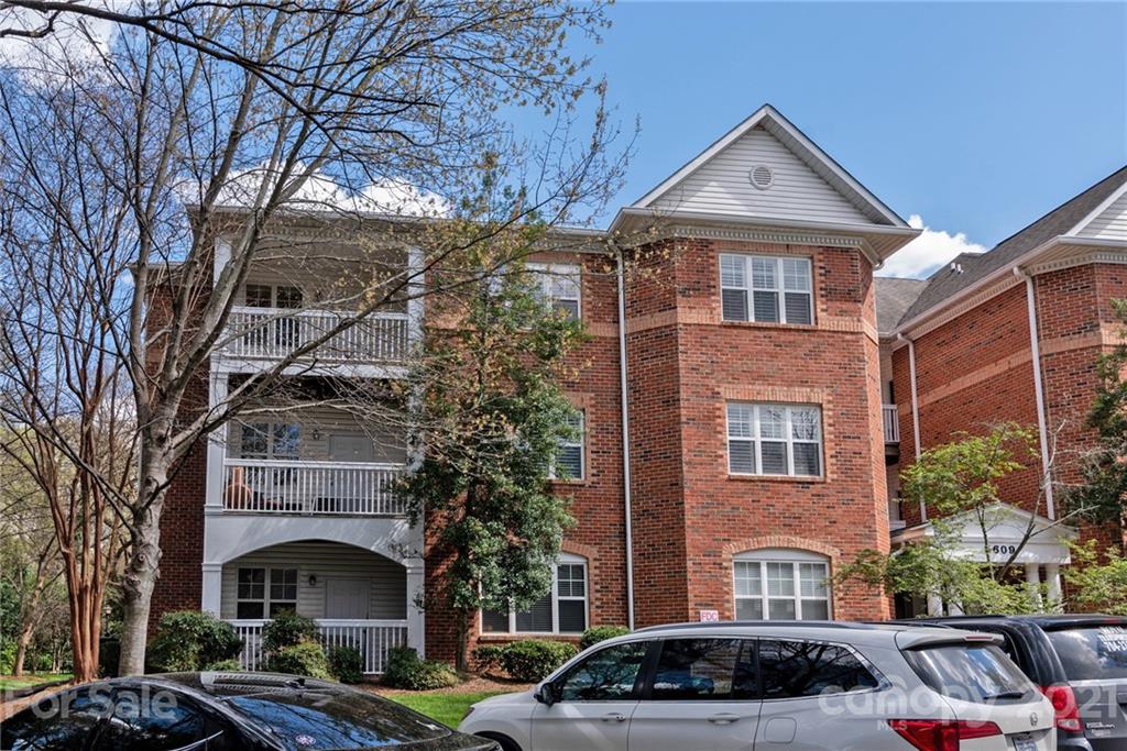 5609 Fairview Road, Unit 9 Charlotte, NC 28209 - Photo 1 of 4 Gallery Image 1