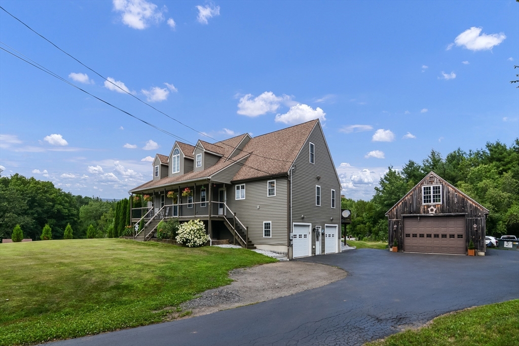 71 East Charlton Road Spencer, MA 01562 - Photo 3 of 42 Gallery Image 3