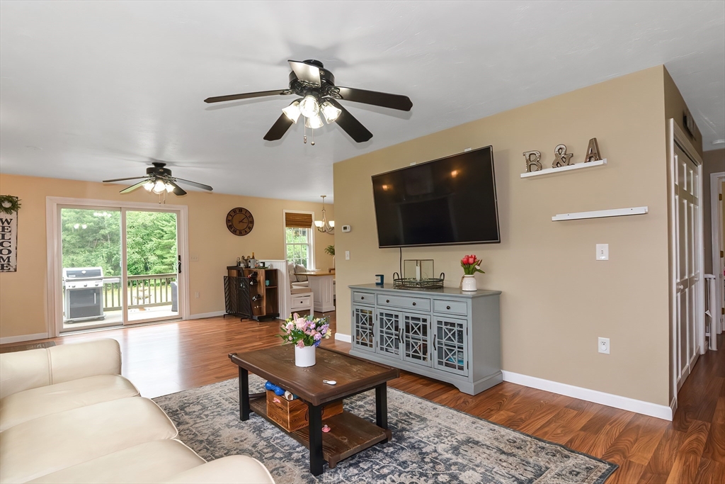 71 East Charlton Road Spencer, MA 01562 - Photo 5 of 42 Gallery Image 5