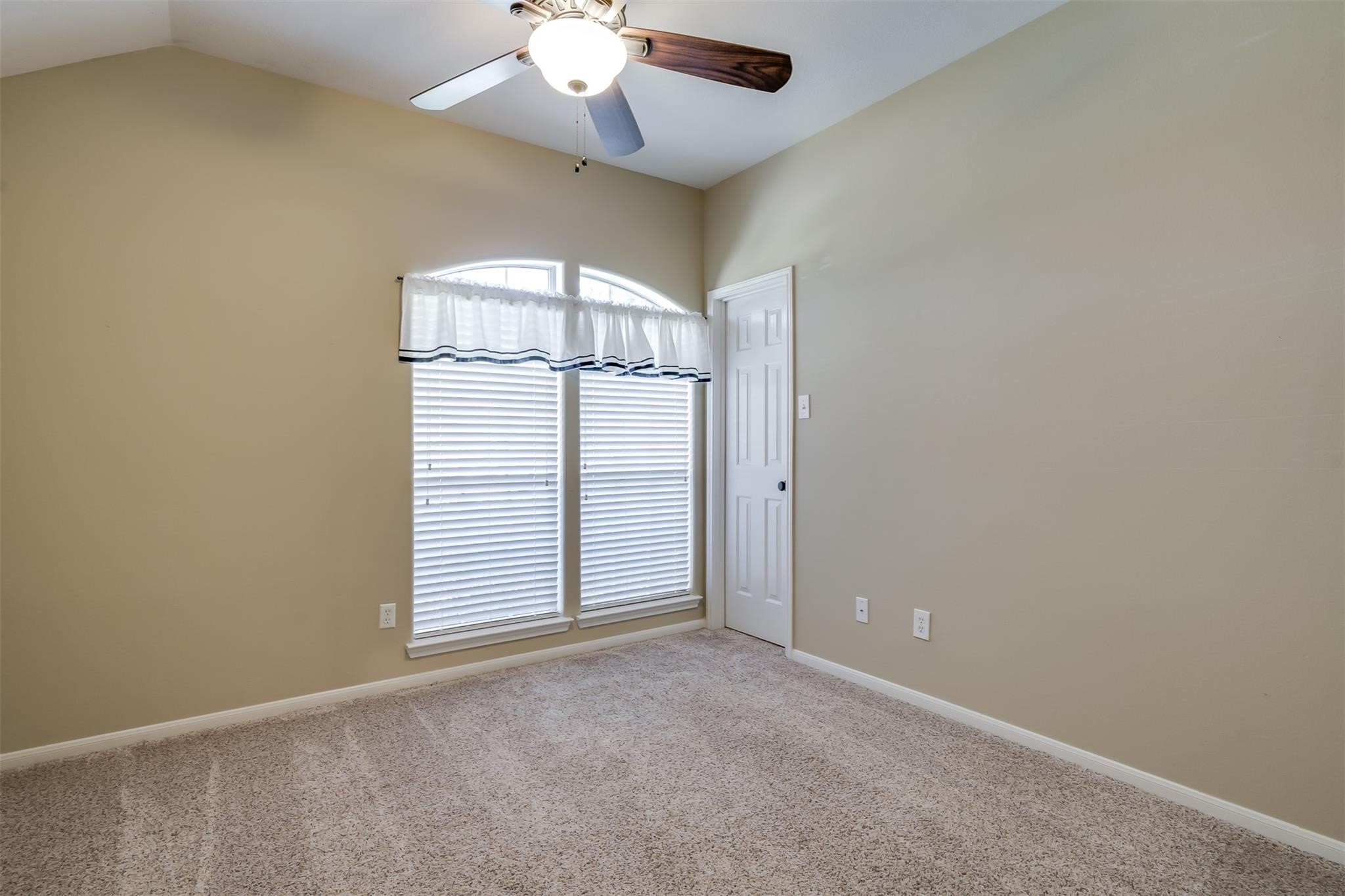3419 La Fleur Lane Spring, TX 77388 - Photo 19 of 26 an empty room with a empty space and a ceiling fan
