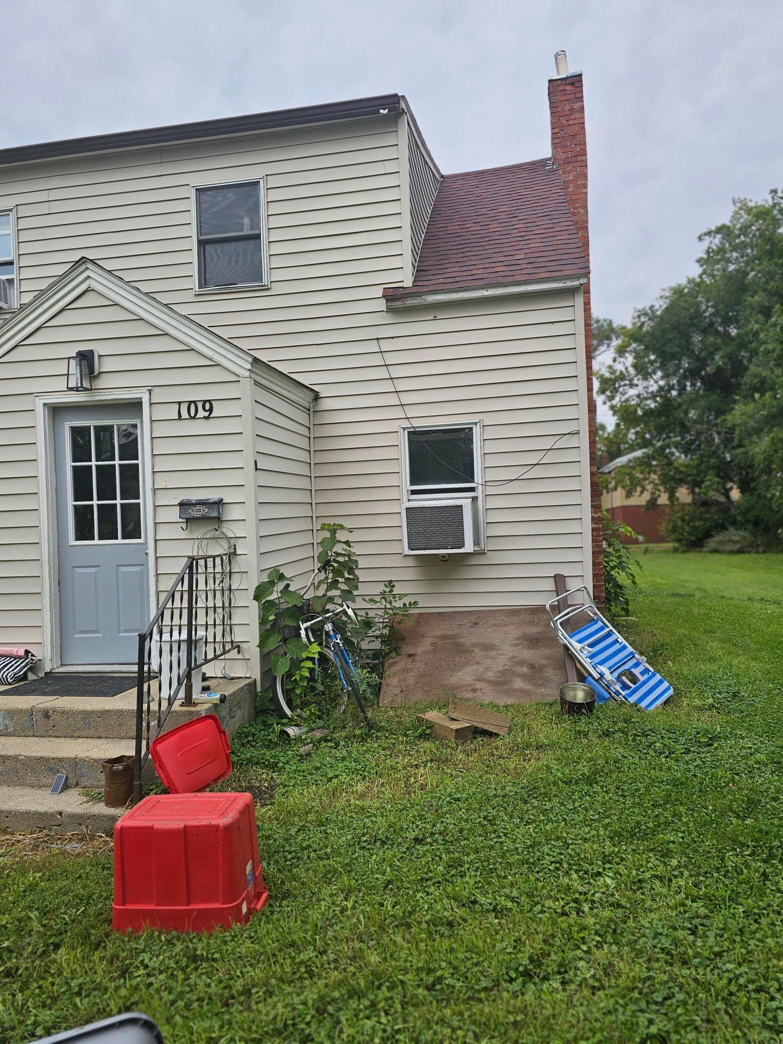 109 East 9th Street Morris, MN 56267 - Photo 2 of 7