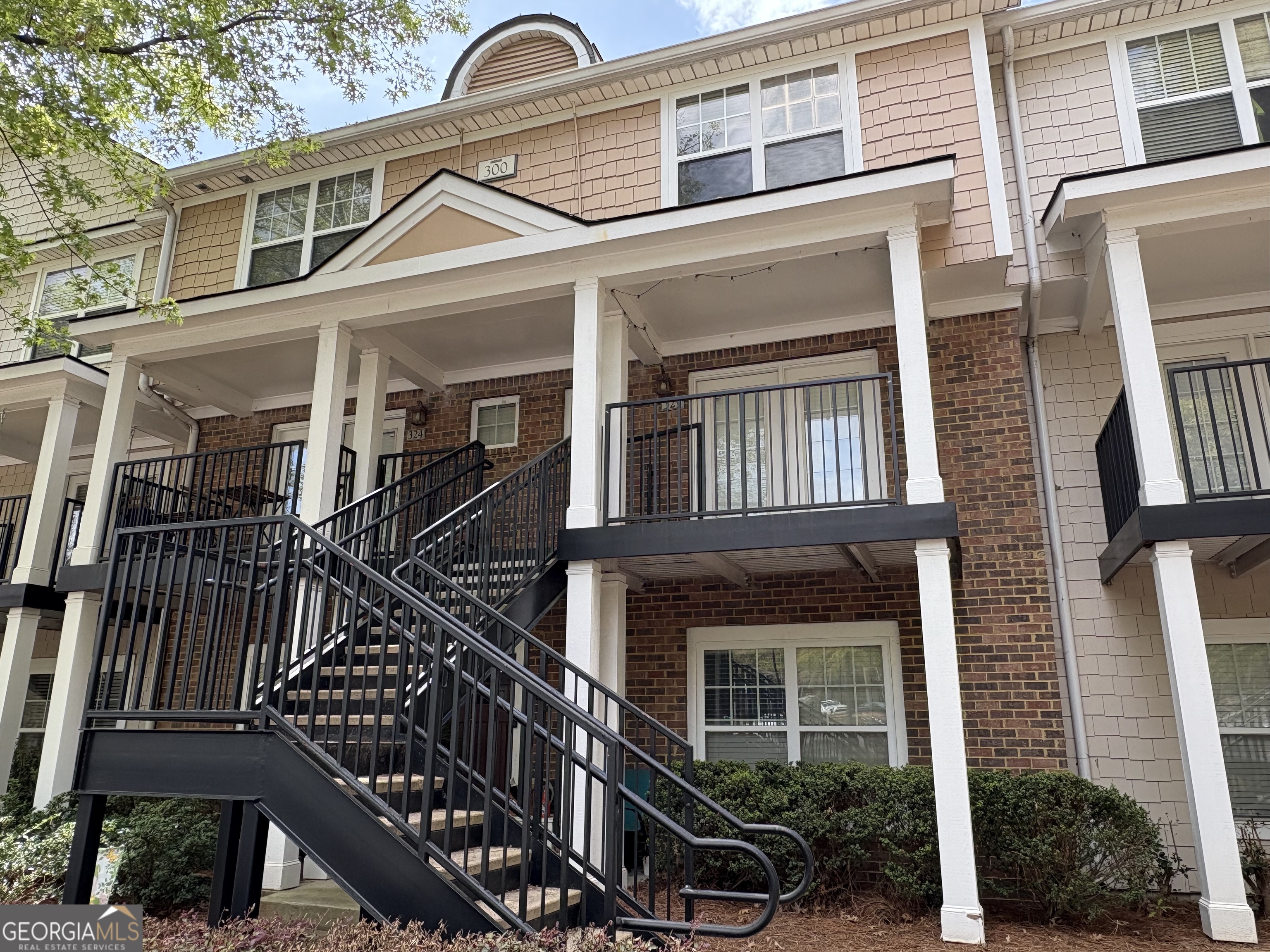 1035 South Barnett Shoals Road, Unit 325 Athens, GA 30605 - Photo 2 of 18