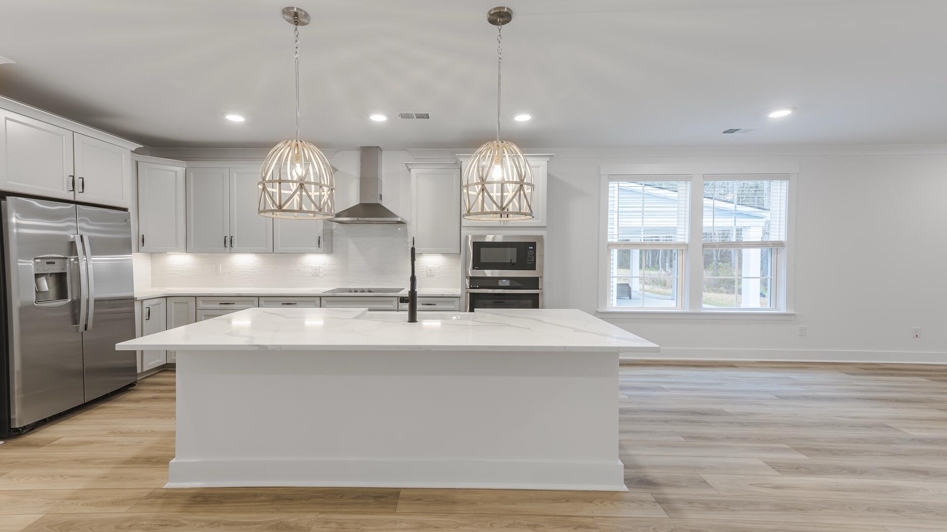 416 Cadbury Loop Summerville, SC 29486 - Photo 8 of 24 Kitchen
