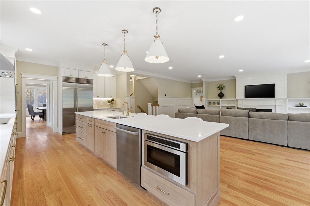167 Burlington Street Lexington, MA 02420 - Photo 5 of 35