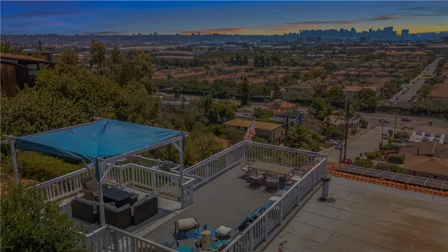 $2,199,000 | 3126 Russell Street, San Diego, CA 92106