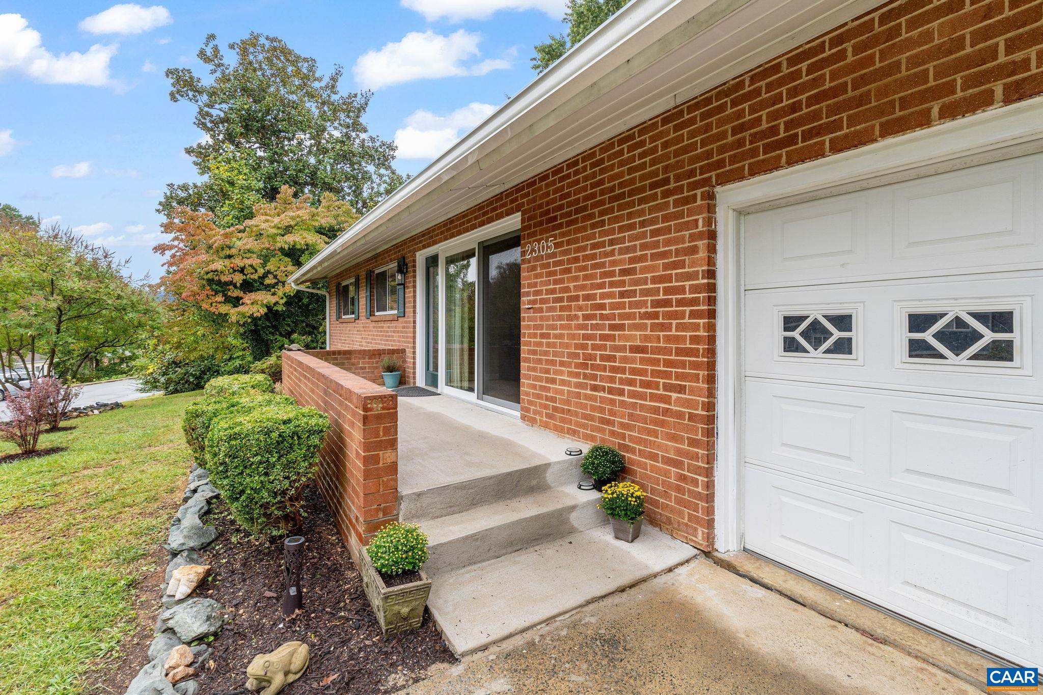 2305 Williamsburg Road Charlottesville, VA 22901 - Photo 6 of 35 Gallery Image 6