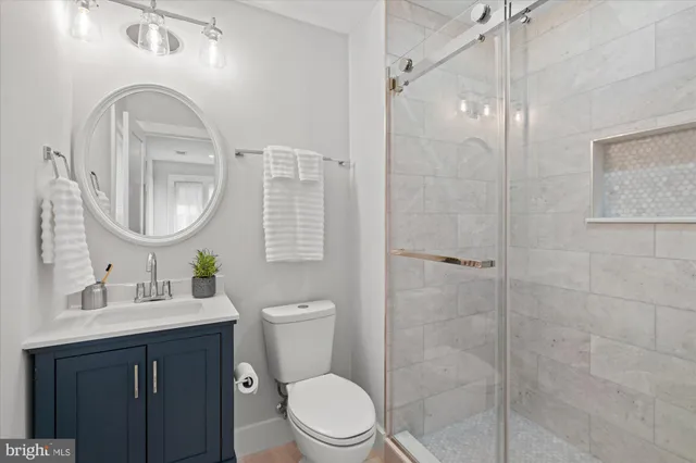 $2,595,900 | 524 Queen Street, Alexandria, VA 22314